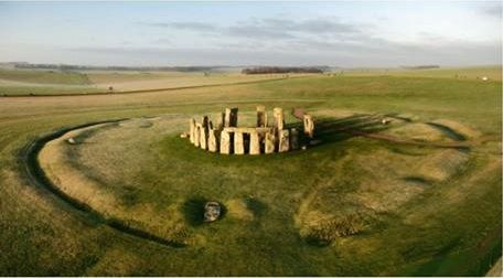 Predavanje Seeing beyond the Stones: Research in the Stonehenge Landscape Predavanje Seeing beyond the Stones: Research in the Stonehenge Landscape