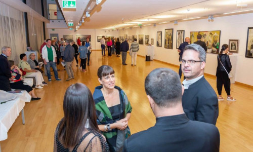 Svečano otvorena samostalna izložba akademske slikarice Helene Mardešić-Sikora