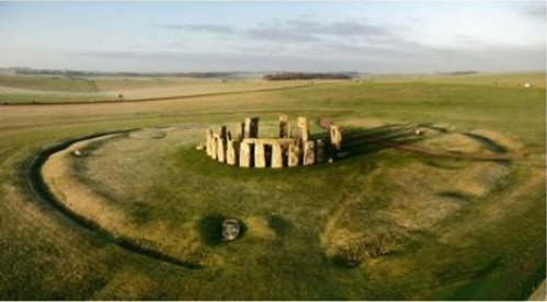 Predavanje Seeing beyond the Stones: Research in the Stonehenge Landscape