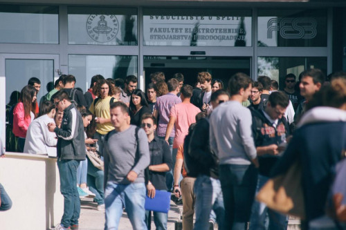 Izvješće o upisima u akademskoj godini 2017./2018.