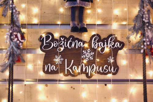 Čarobni Advent na Kampusu: Uzbudljivo putovanje kroz božićnu čaroliju