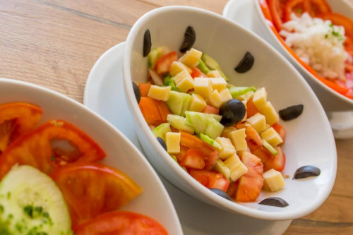 Jesmo li zaista ono što jedemo? Putovanje kroz nutricionizam