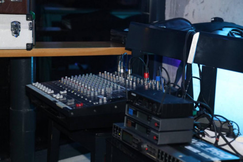 Karaoke večer u caffe baru  Tinel