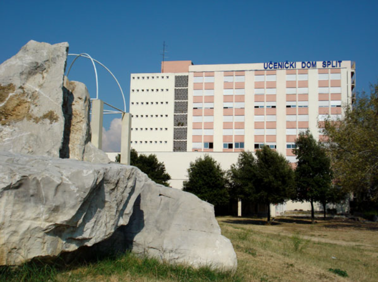 Rezervacija smještaja u Đačkom domu i spuštanje rang liste 2025./2026. Rezervacija smještaja u Đačkom domu i spuštanje rang liste 2025./2026.